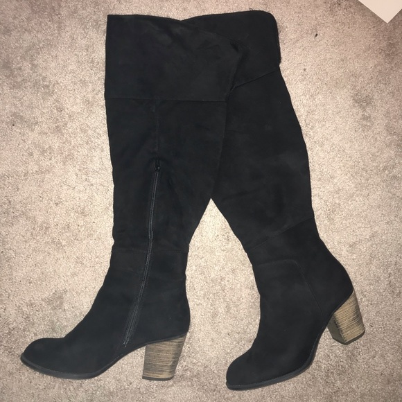 Crown Vintage Virassi Wide Calf Boot on 